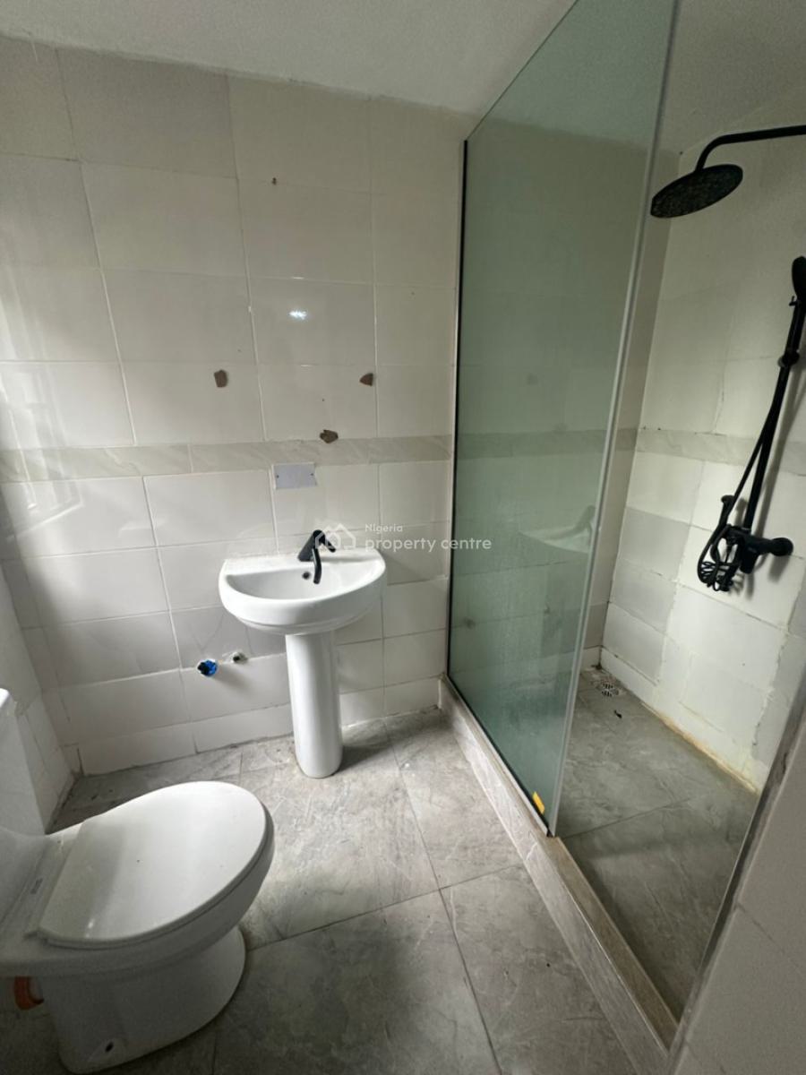 Spacious Studio Apartment, Fully Serviced with Massive Kitchen, Lekki Phase 1, Lekki, Lagos, Self Contain (single Rooms) for Rent