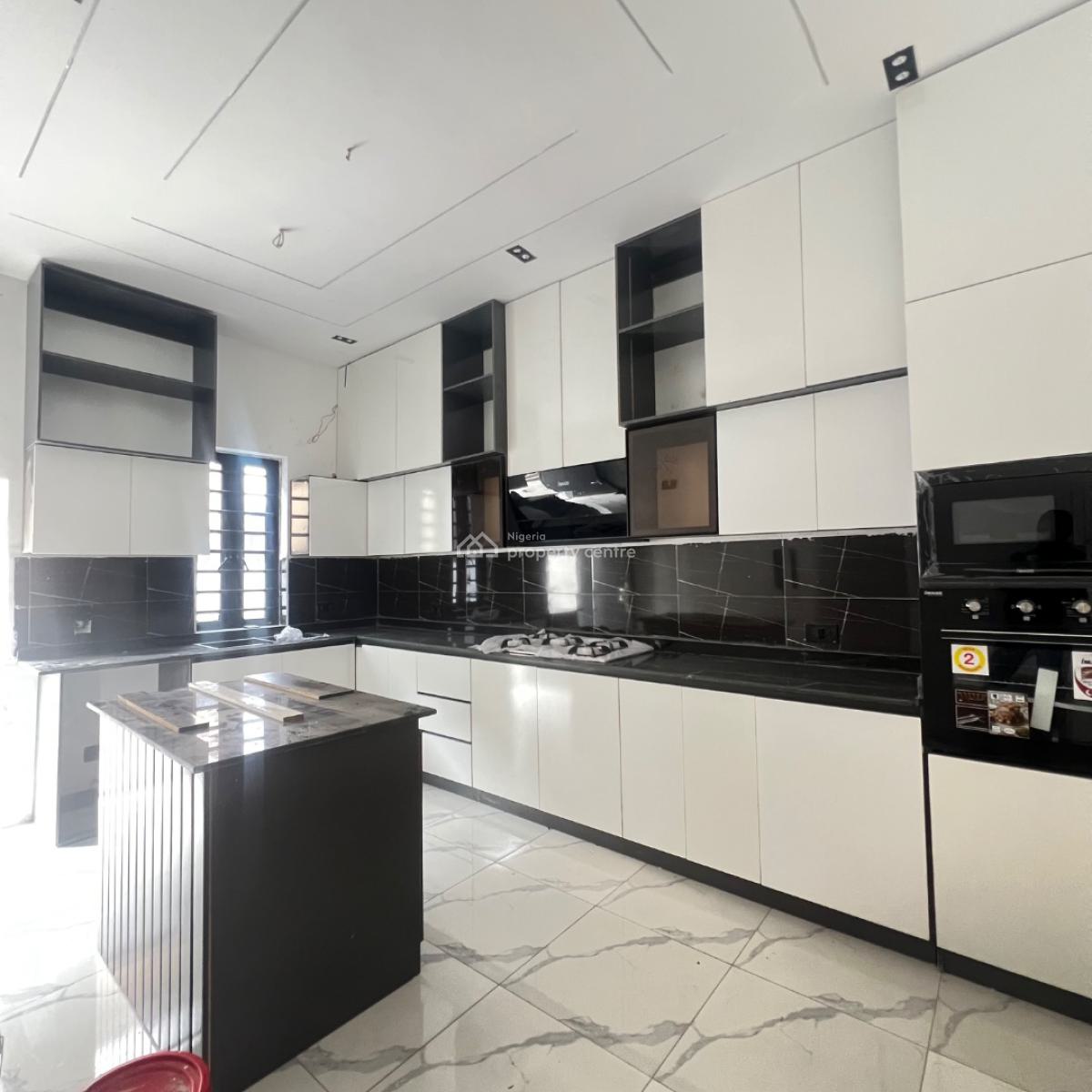 5 Bed & Bq, Ajah, Lagos, Detached Duplex for Sale