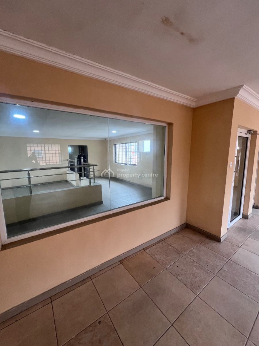 110sqm Shop/commercial Space on a Major Road, Ligali Ayorinde, Victoria Island (vi), Lagos, Commercial Property for Rent