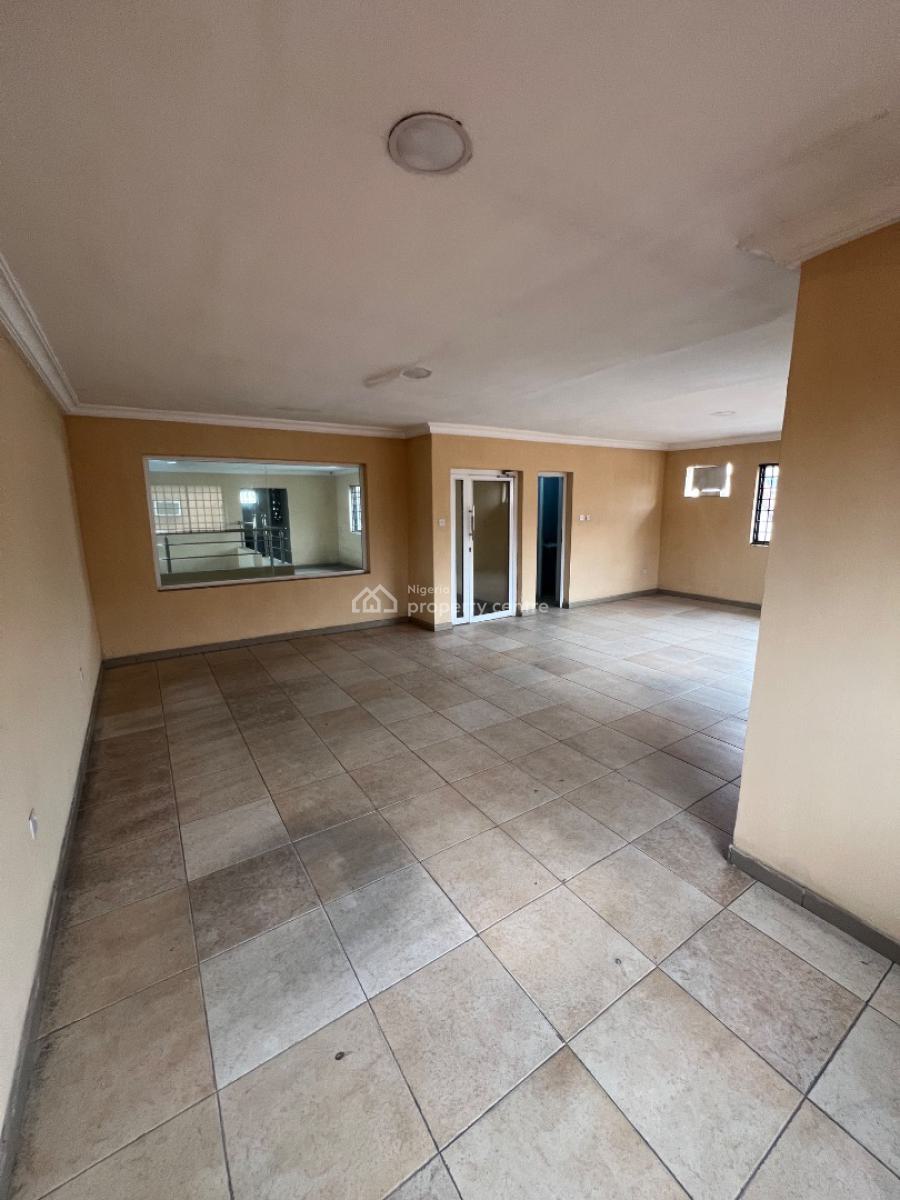 110sqm Shop/commercial Space on a Major Road, Ligali Ayorinde, Victoria Island (vi), Lagos, Commercial Property for Rent
