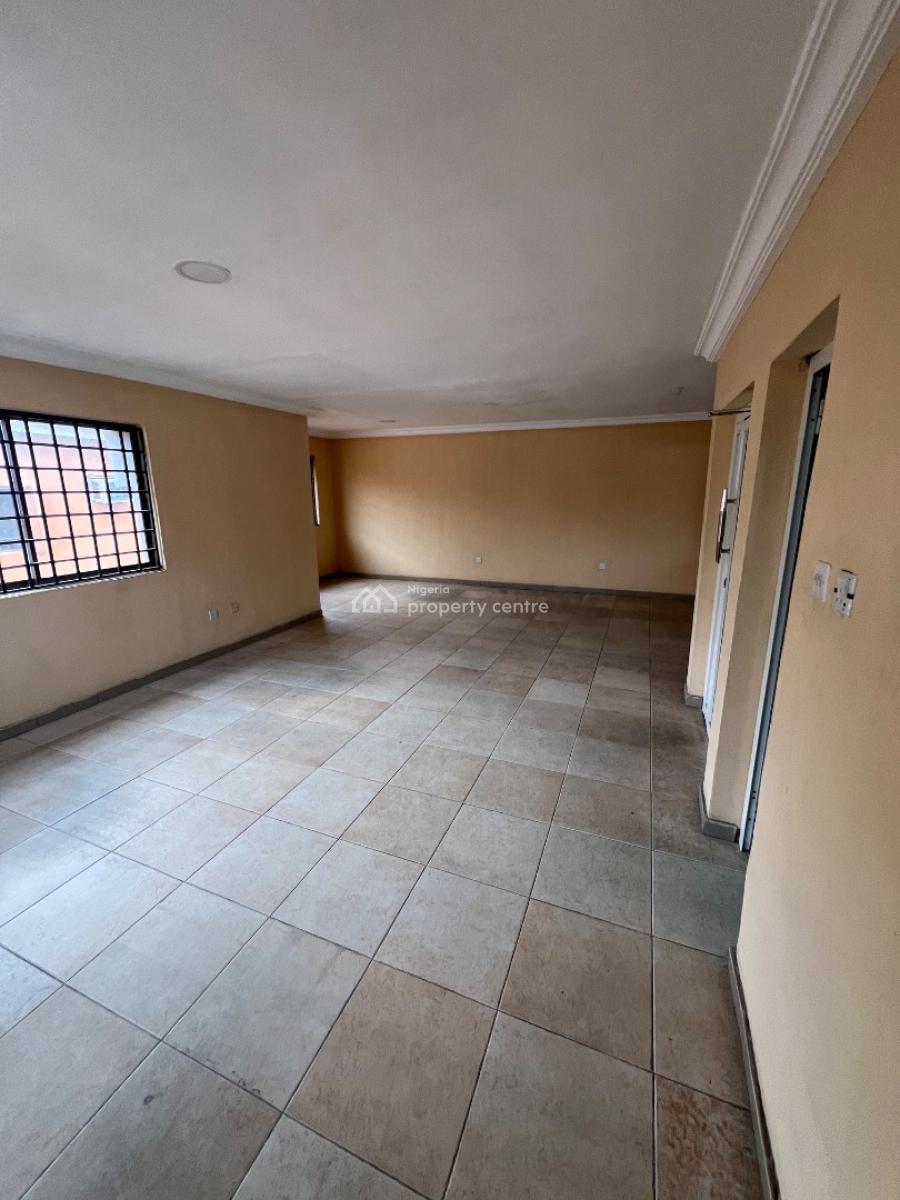 110sqm Shop/commercial Space on a Major Road, Ligali Ayorinde, Victoria Island (vi), Lagos, Commercial Property for Rent