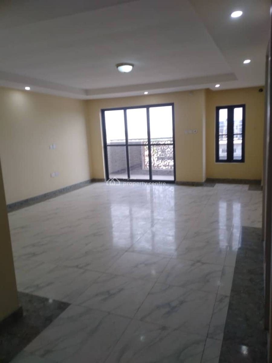 Relatively New 3 Bedroom Apartment with a Room Bq 4th Floor, Alpha Beach Road, Lekki, Lagos, Flat / Apartment for Sale