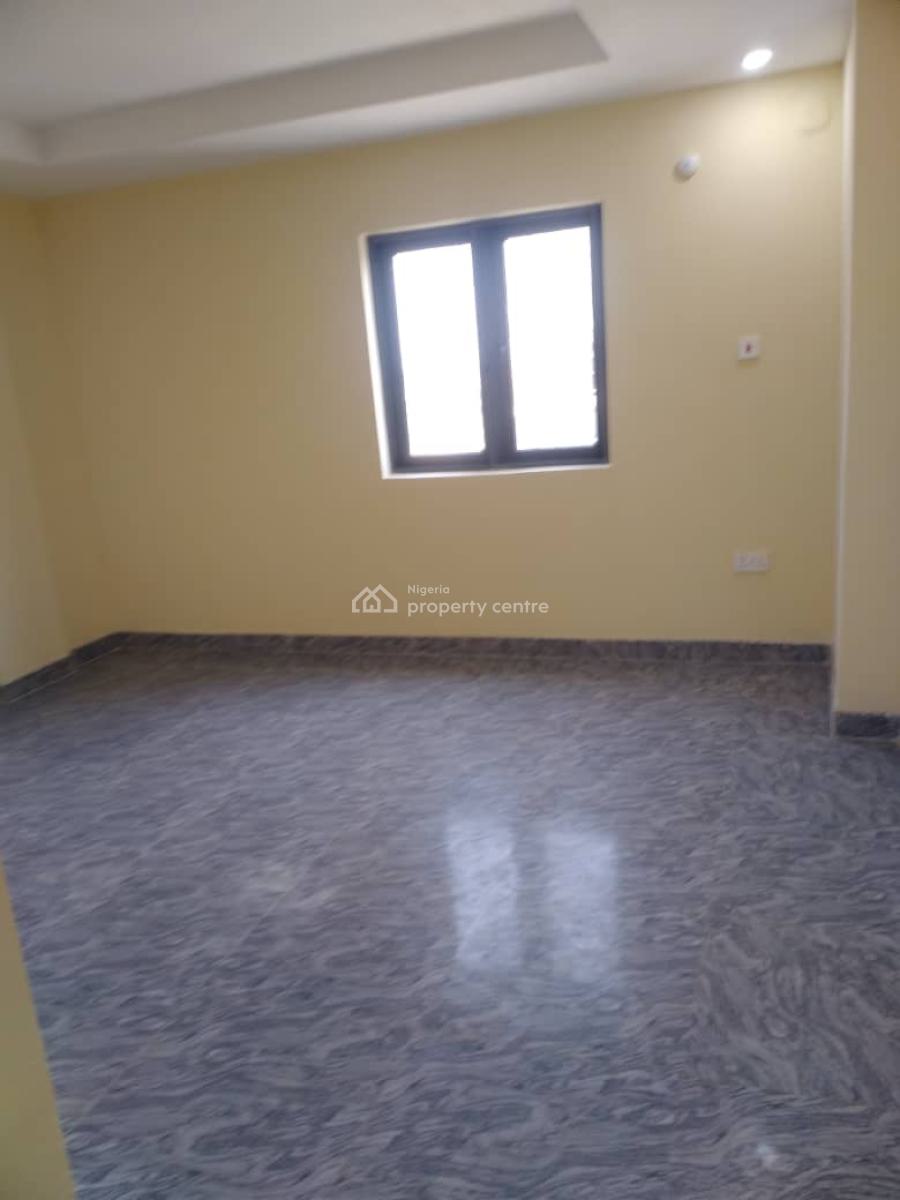 Relatively New 3 Bedroom Apartment with a Room Bq 4th Floor, Alpha Beach Road, Lekki, Lagos, Flat / Apartment for Sale