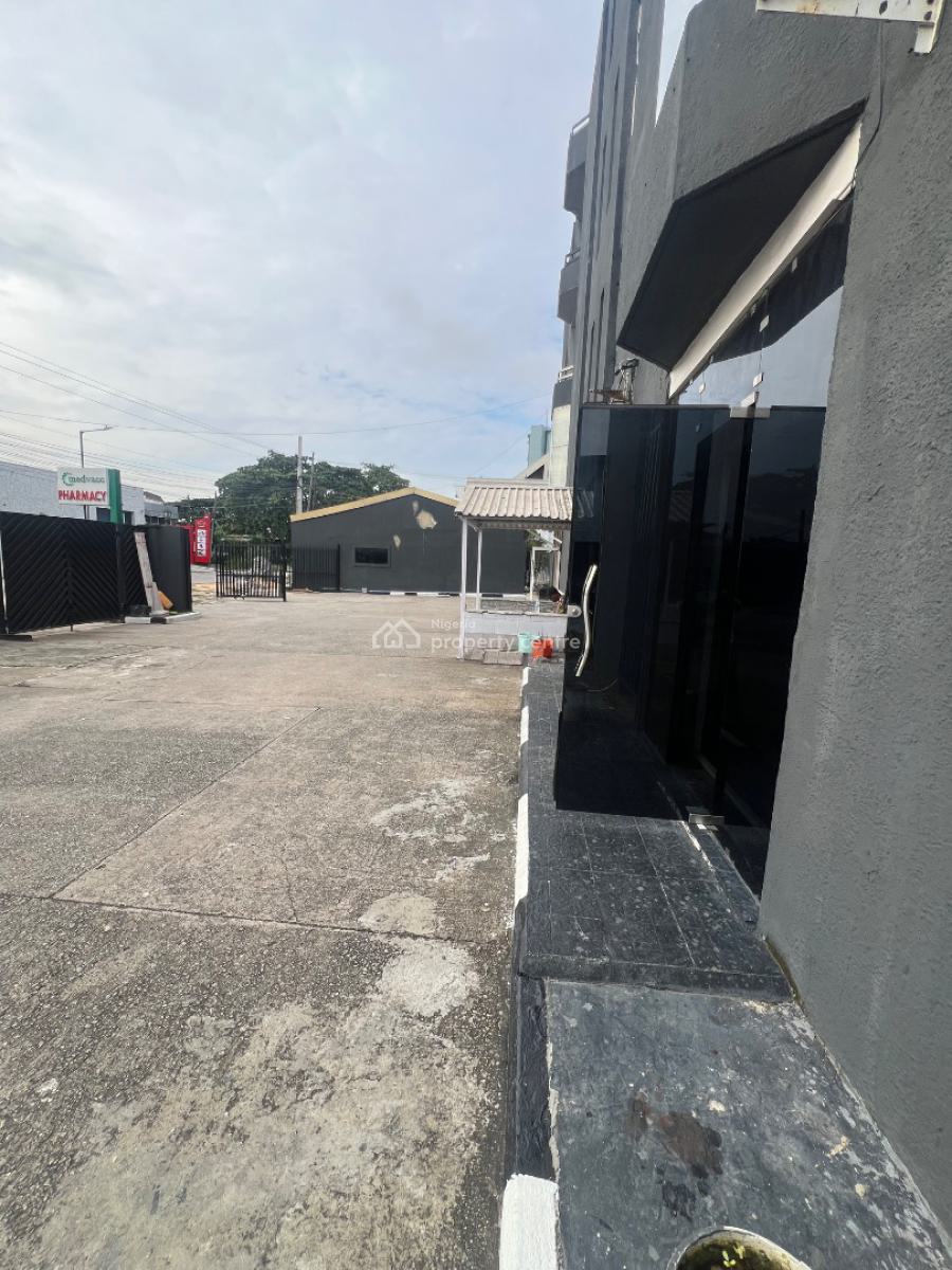 3-bedroom Commercial Space, Suitable for Shop Or Office Use, Victoria Island (vi), Lagos, Flat / Apartment for Rent