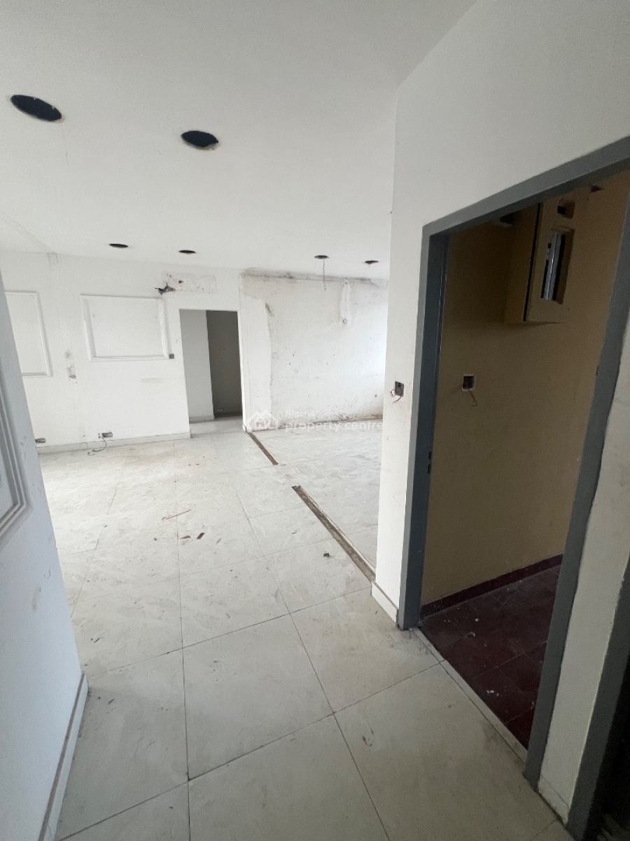 3-bedroom Commercial Space, Suitable for Shop Or Office Use, Victoria Island (vi), Lagos, Flat / Apartment for Rent