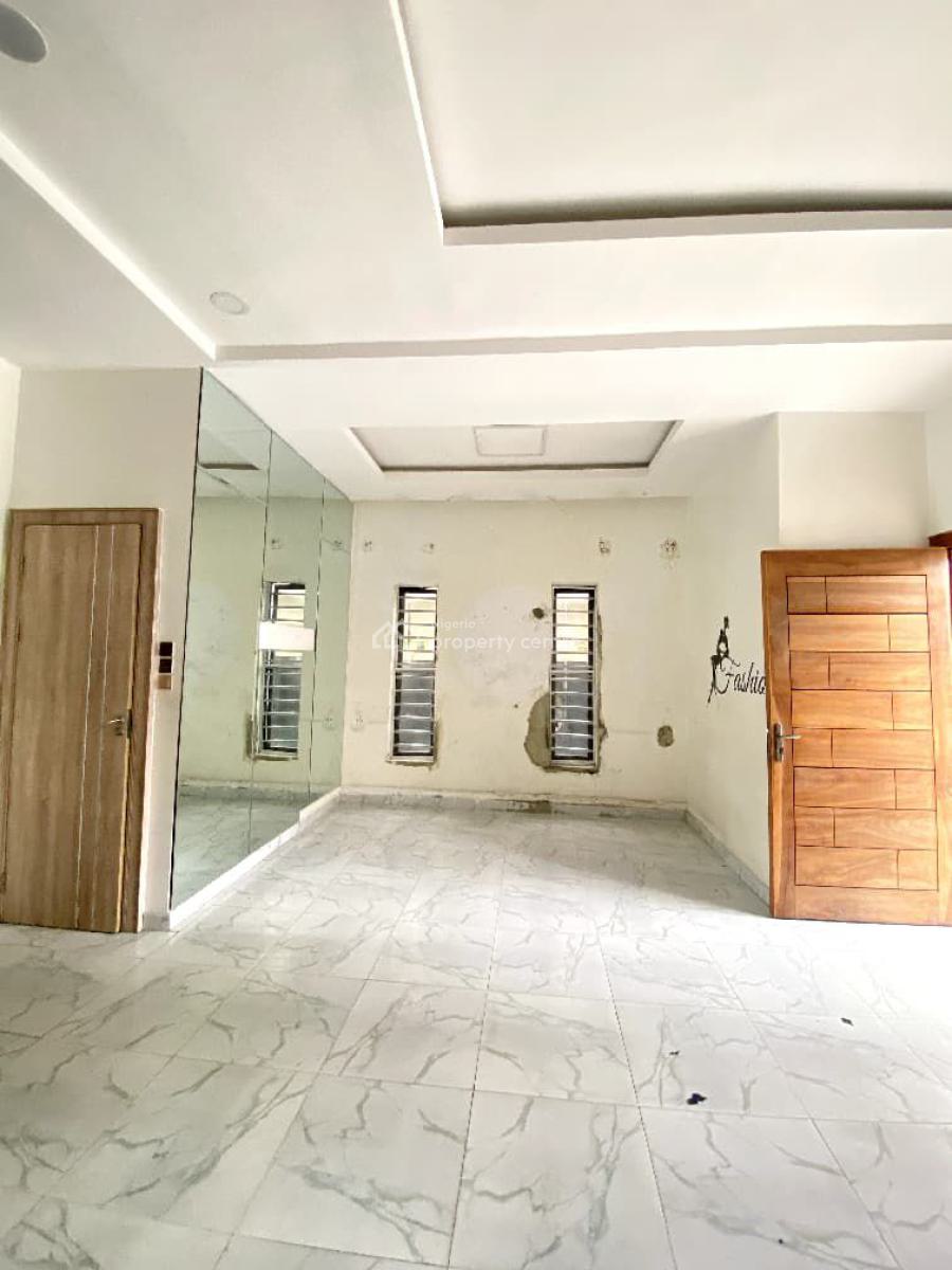 Spacious 3 Bedroom Apartment, Chevron, Lekki, Lagos, Flat / Apartment for Rent