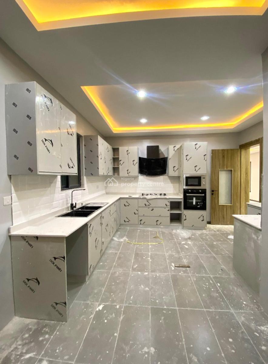 Deluxe 4 Bedroom Fully Serviced Apartment with Car Park & Elevator, 4 Bedroom Maisonette with Cinema, Pool, Car Park & Elevator, Lekki Phase 1, Lekki, Lagos, Block of Flats for Sale