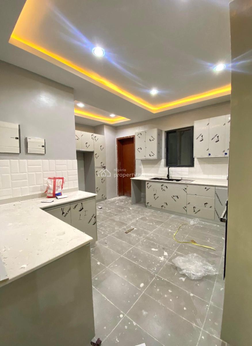 Deluxe 4 Bedroom Fully Serviced Apartment with Car Park & Elevator, 4 Bedroom Maisonette with Cinema, Pool, Car Park & Elevator, Lekki Phase 1, Lekki, Lagos, Block of Flats for Sale