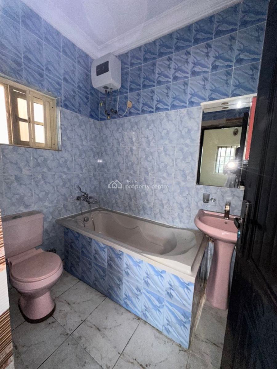 5 Bedroom Apartment with Spacious Compound, Lekki Phase 1, Lekki, Lagos, House for Rent