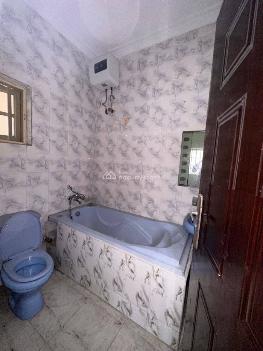5 Bedroom Apartment with Spacious Compound, Lekki Phase 1, Lekki, Lagos, House for Rent