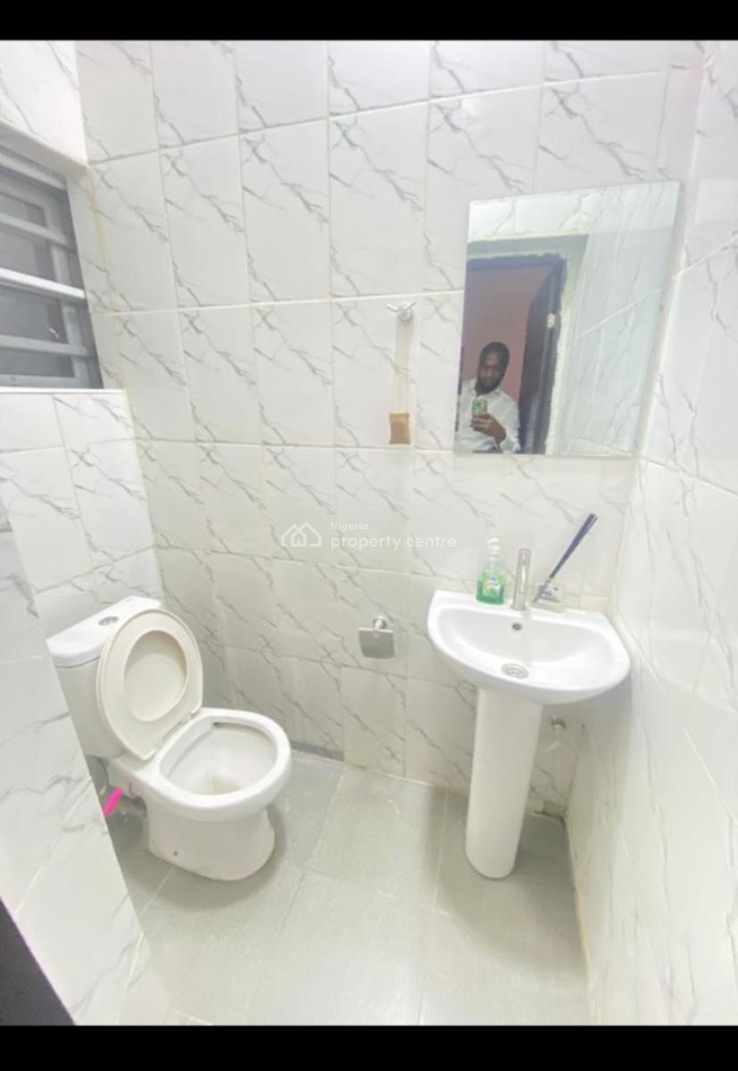 Standard 2 Bedroom Apartment in a Beautiful Estate, Ajah, Lagos, Flat / Apartment for Rent