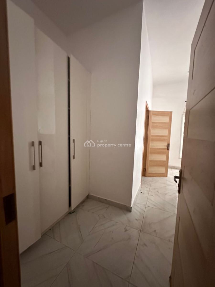 1 Bedroom Apartment, Lekki Phase 1, Lekki, Lagos, Mini Flat (room and Parlour) for Rent