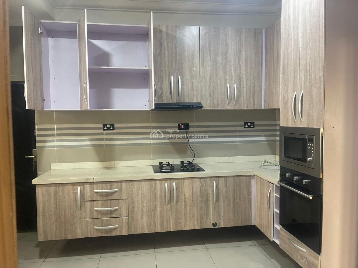 Well-maintained 3 Bedroom Terrace Duplex + Bq, Lekki Phase 1, Lekki, Lagos, Terraced Duplex for Sale