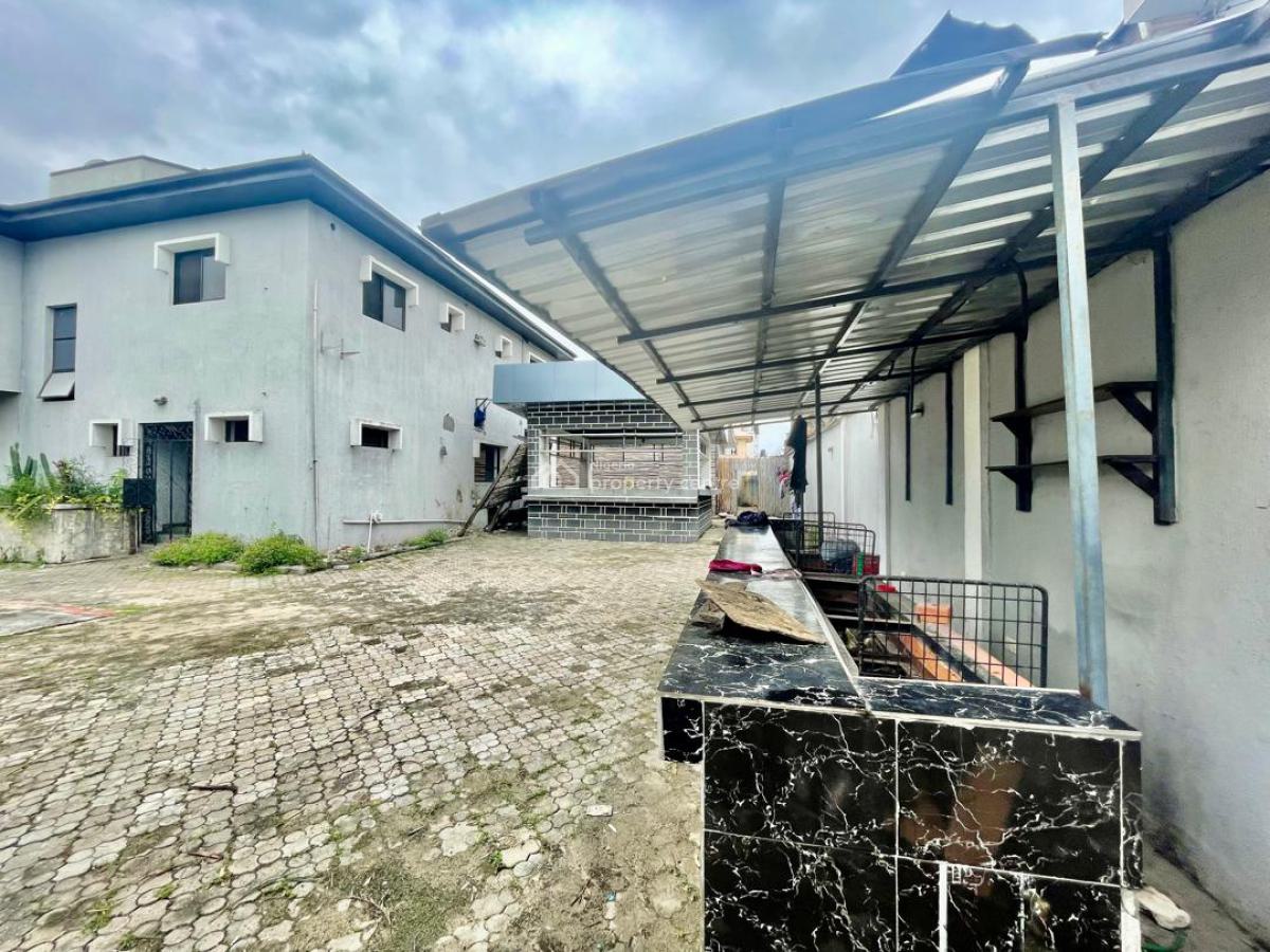 Spacious Corner Piece Commercial House on 110sqm, Lekki Phase 1, Lekki, Lagos, Commercial Property for Rent