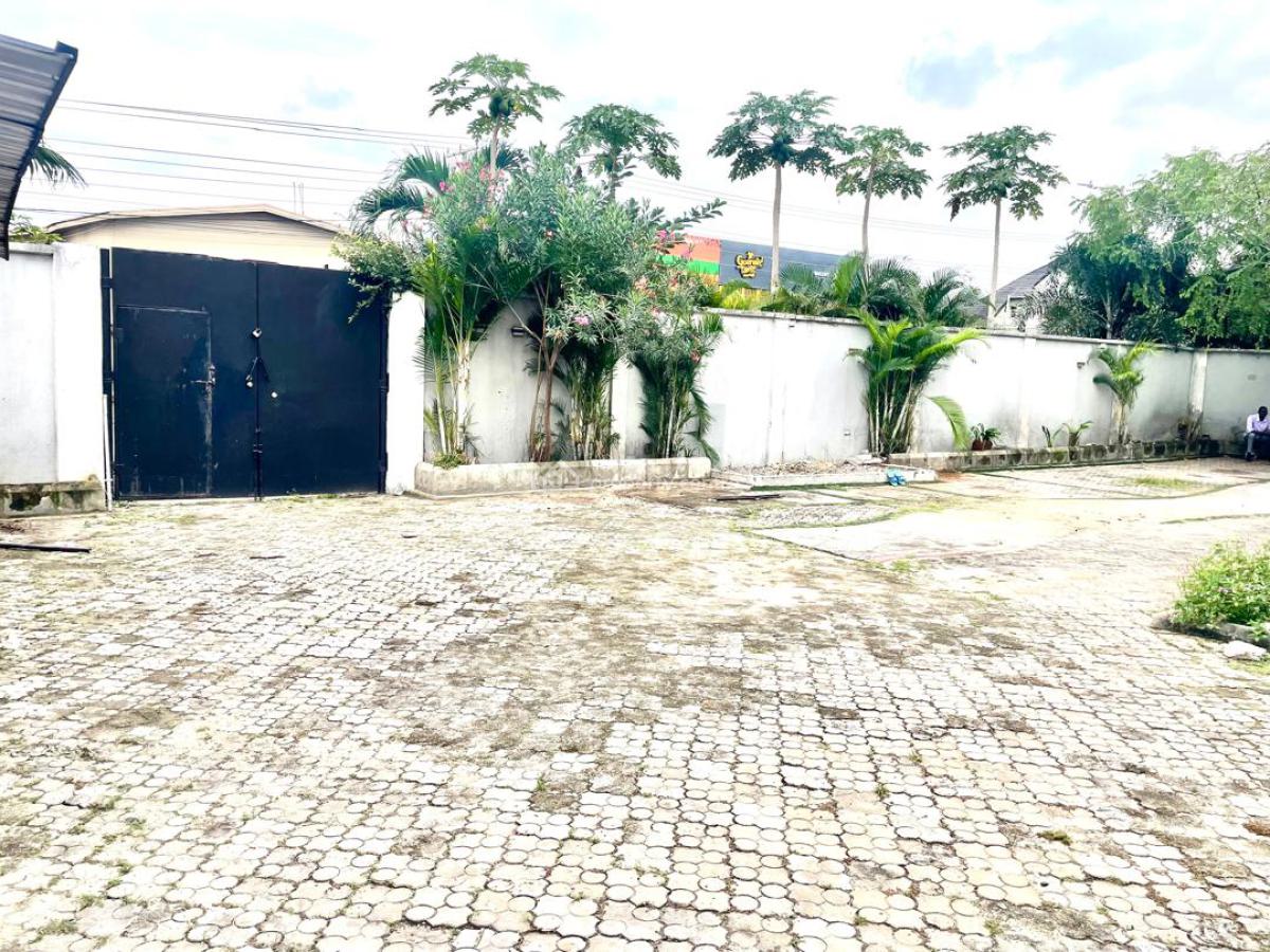 Spacious Corner Piece Commercial House on 110sqm, Lekki Phase 1, Lekki, Lagos, Commercial Property for Rent