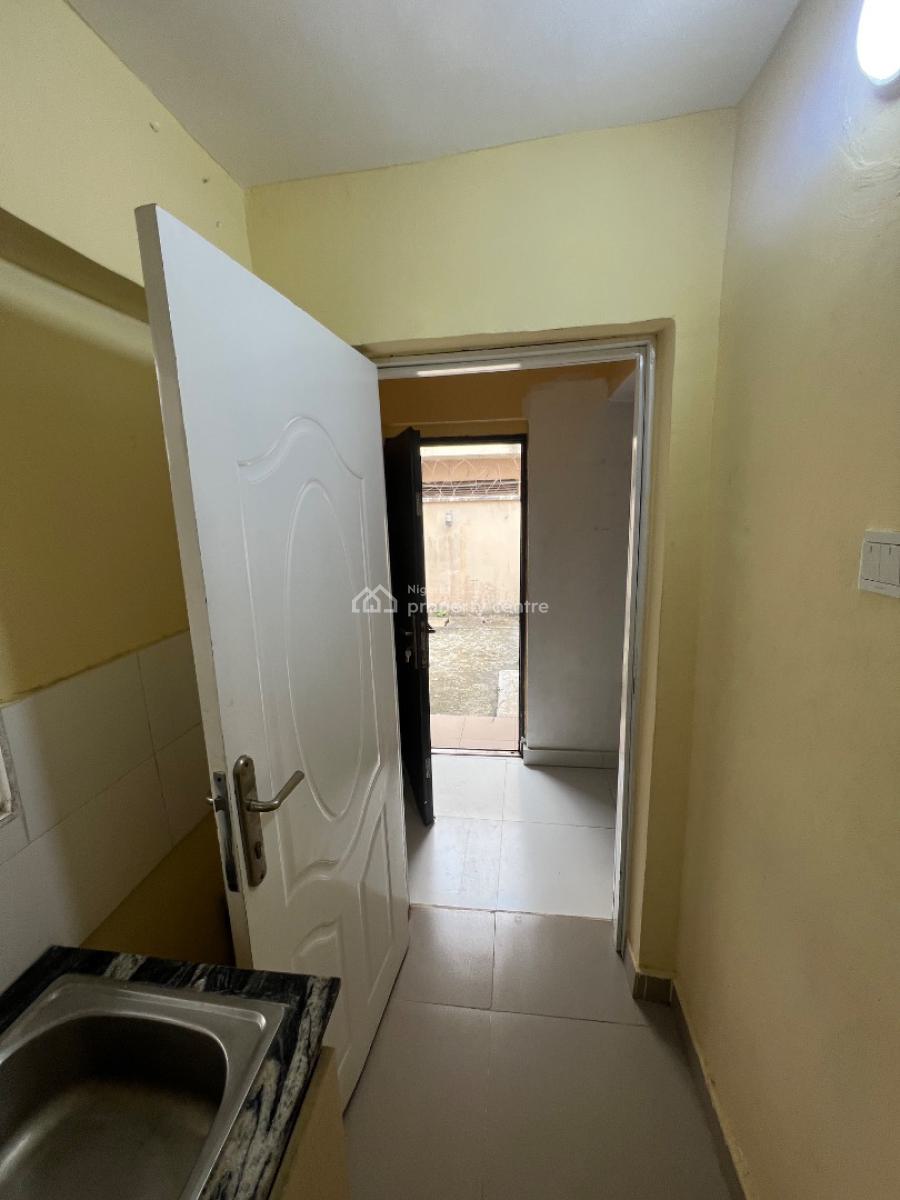 Portable Studio Apartment, Off Ligali Ayorinde, Victoria Island (vi), Lagos, Self Contain (single Rooms) for Rent
