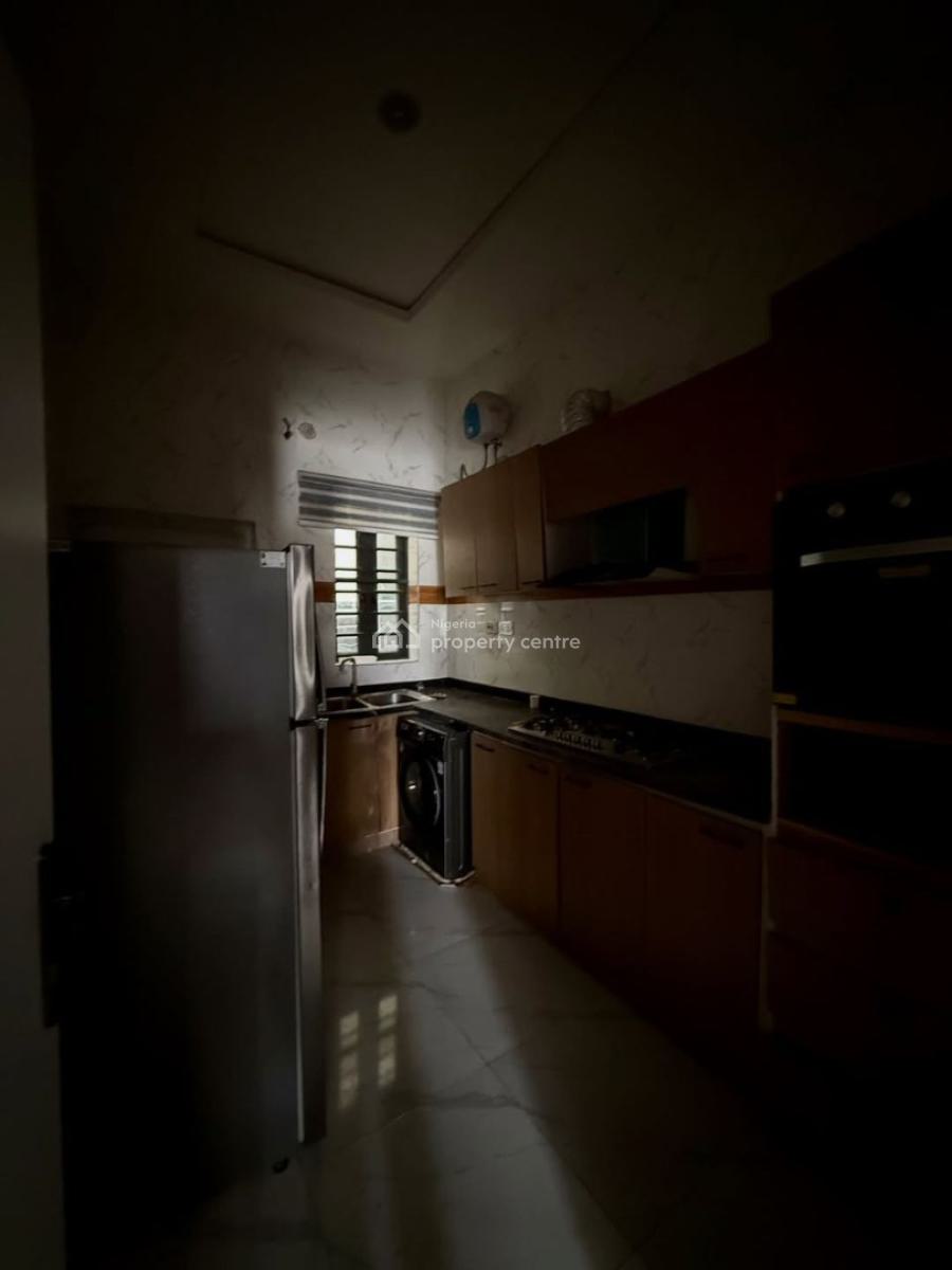 Unfurnished 3 Bedroom Terrace Duplex, Ikota, Lekki, Lagos, Terraced Duplex for Rent
