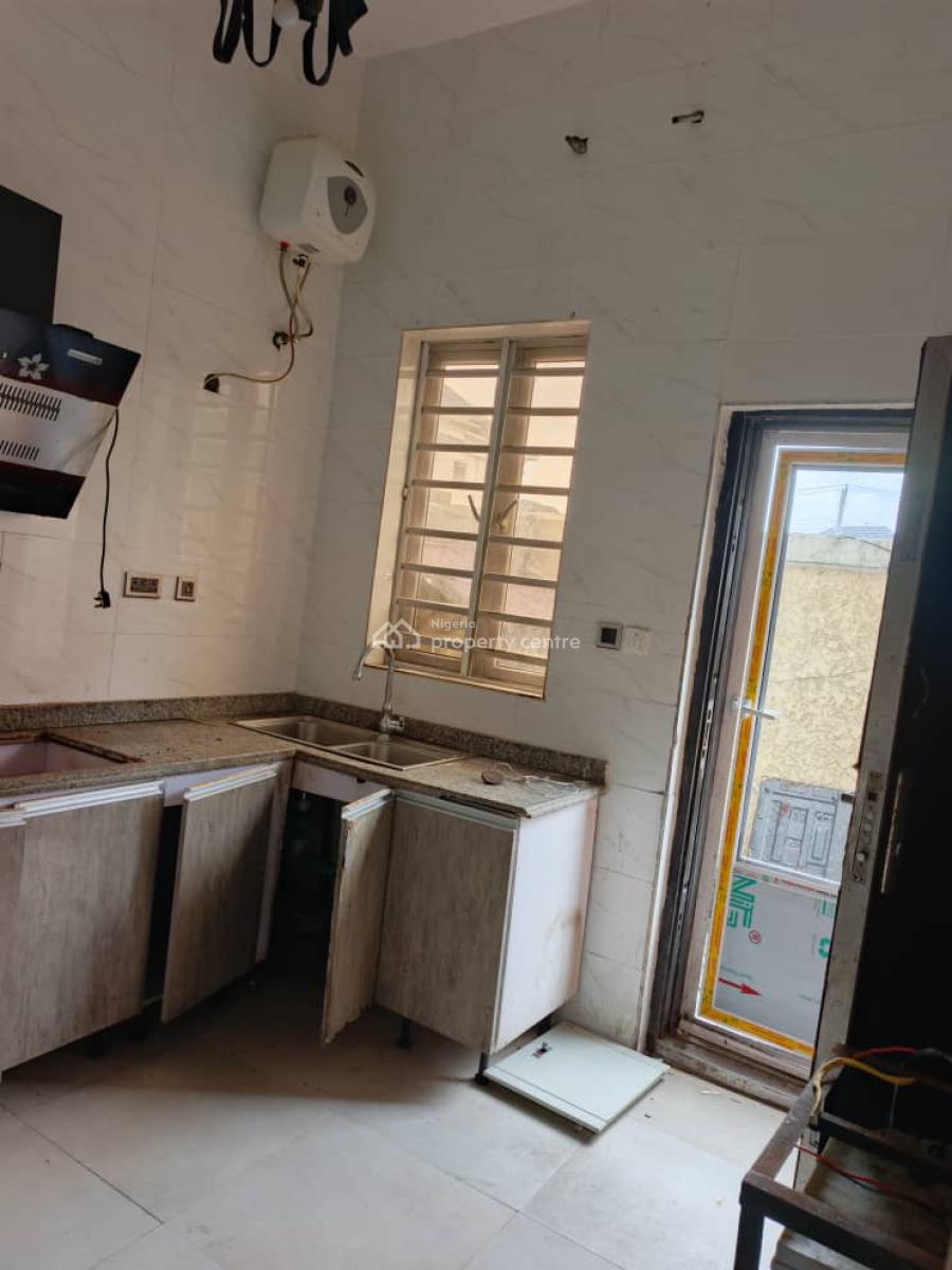 a 4 Bedroom Duplex, Chevron, Lekki, Lagos, House for Sale
