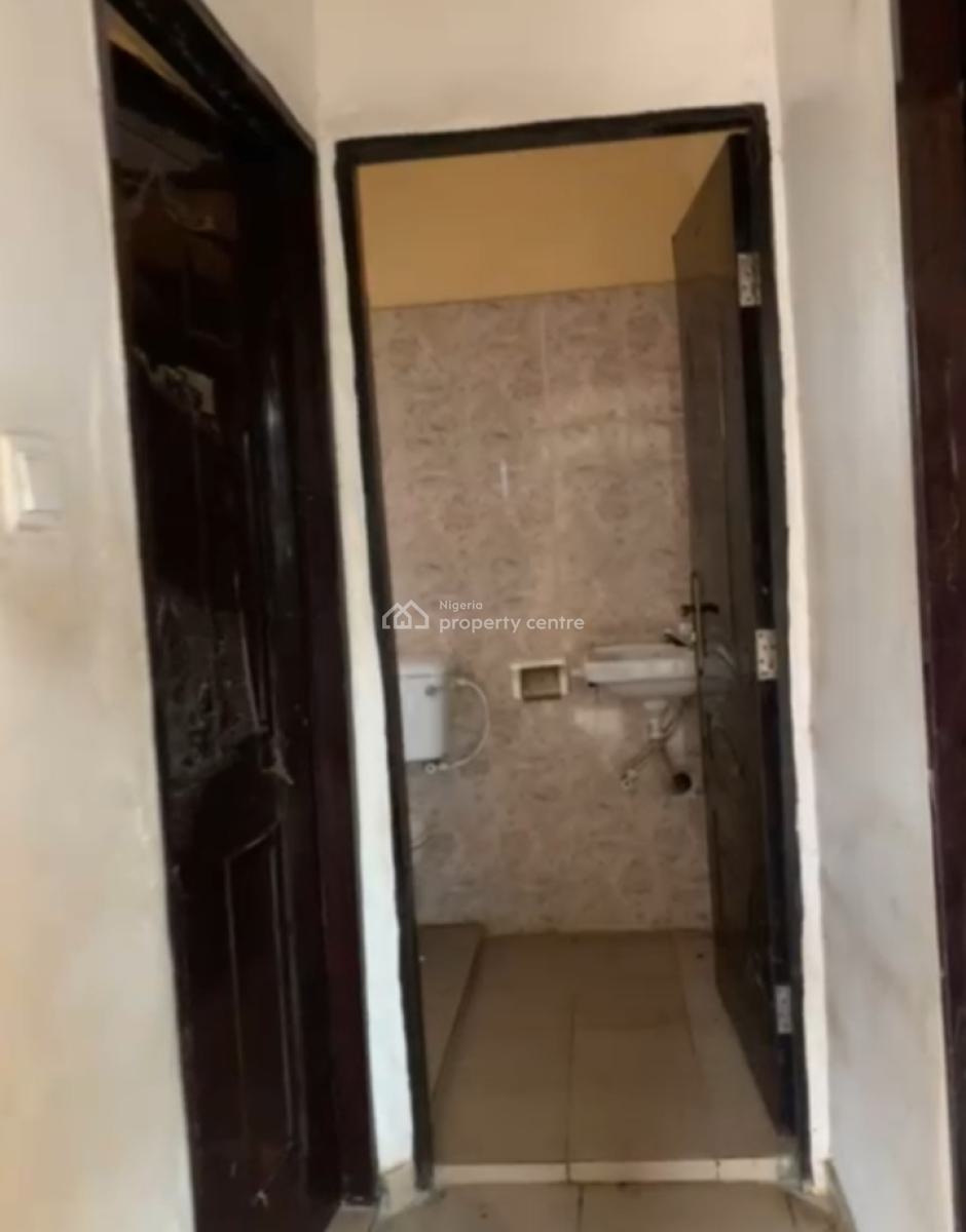 Lovely Miniflat with Pop Finishing, Sabo Ojodu Grammar School, Ojodu Berger, Ojodu, Lagos, Flat / Apartment for Rent