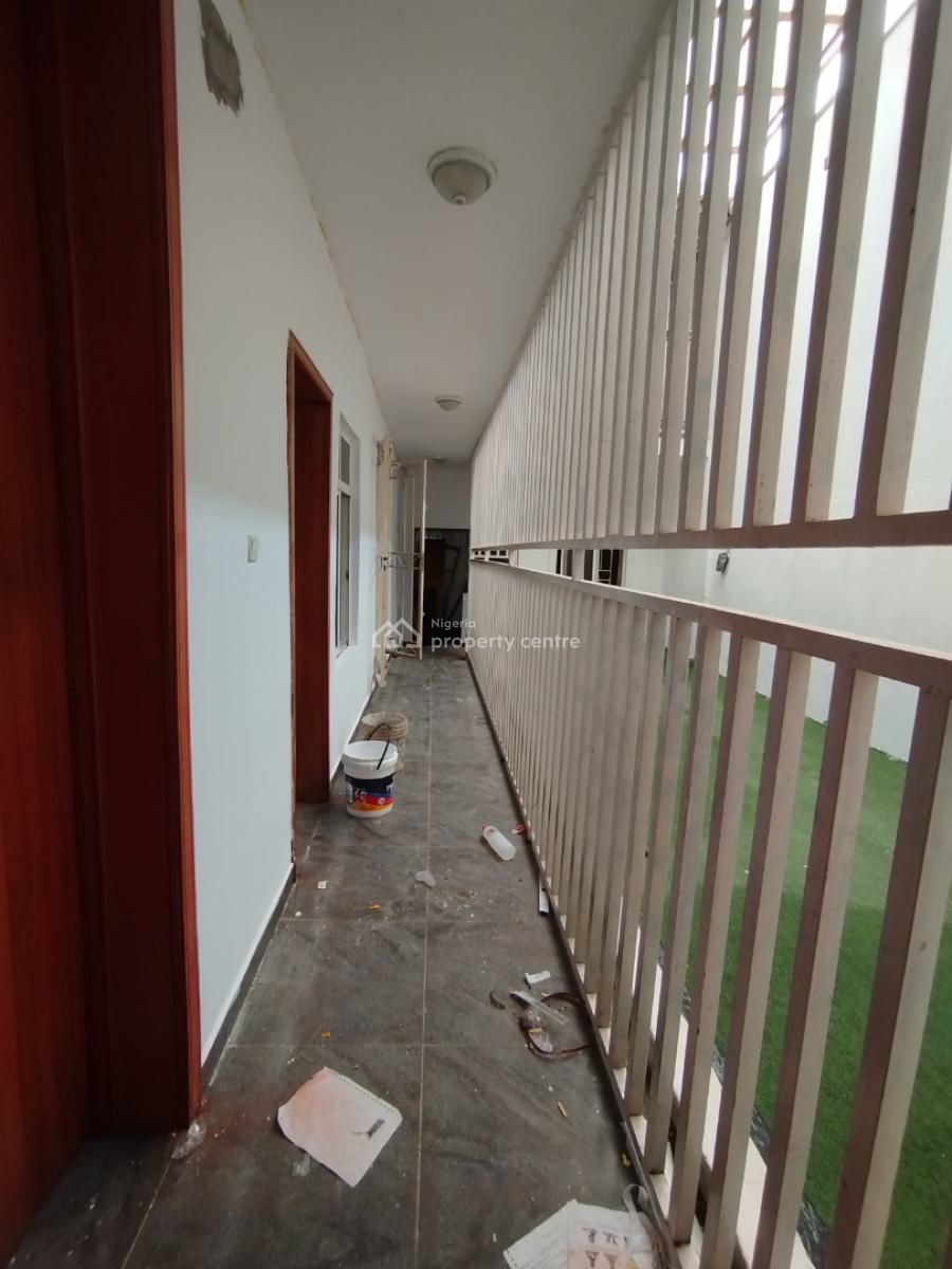 Newly Renovated 6-bedroom Semi Detached House with 2 Bqs, Lekki Phase 1, Lekki, Lagos, Semi-detached Duplex for Rent