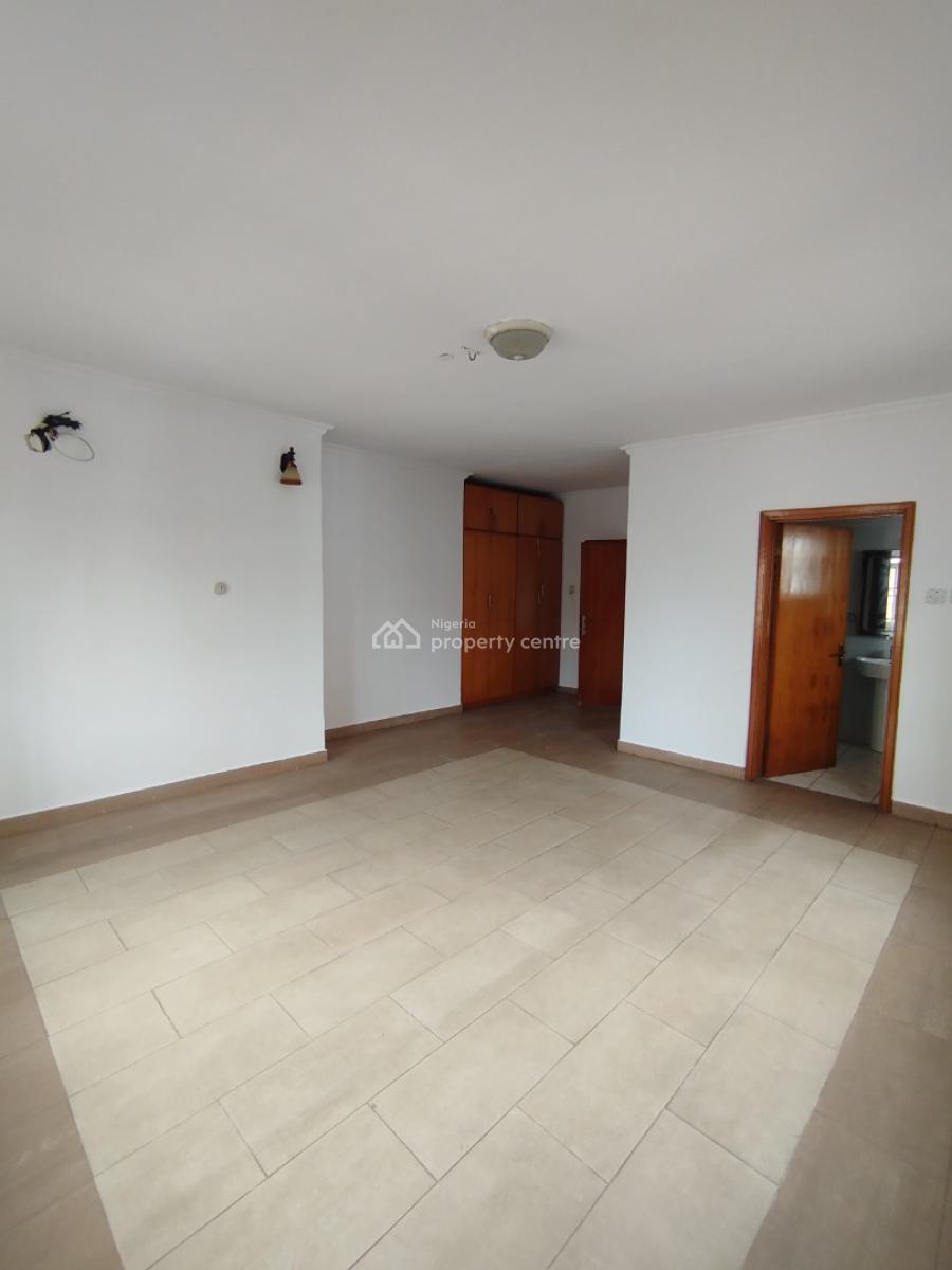 Newly Renovated 6-bedroom Semi Detached House with 2 Bqs, Lekki Phase 1, Lekki, Lagos, Semi-detached Duplex for Rent