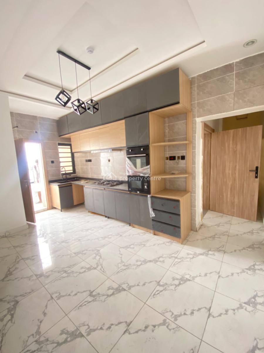 2 Bedroom Apartment Available, Chevron, Lekki, Lagos, Flat / Apartment for Sale