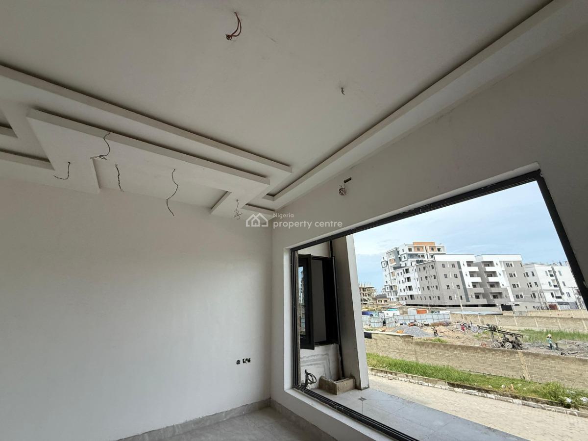 4-bedroom Penthouse with 2-room Bq, Lekki Phase 1, Lekki, Lagos, Block of Flats for Sale