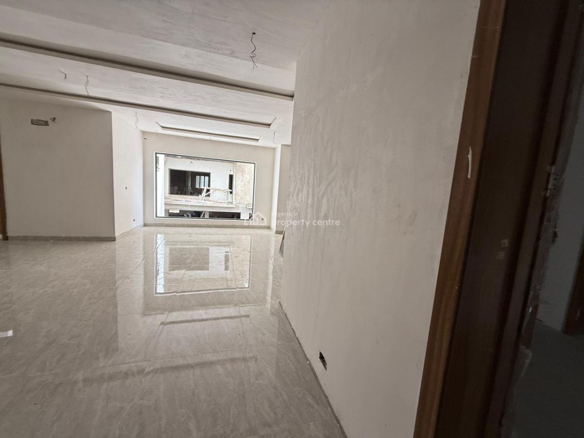 4-bedroom Penthouse with 2-room Bq, Lekki Phase 1, Lekki, Lagos, Block of Flats for Sale