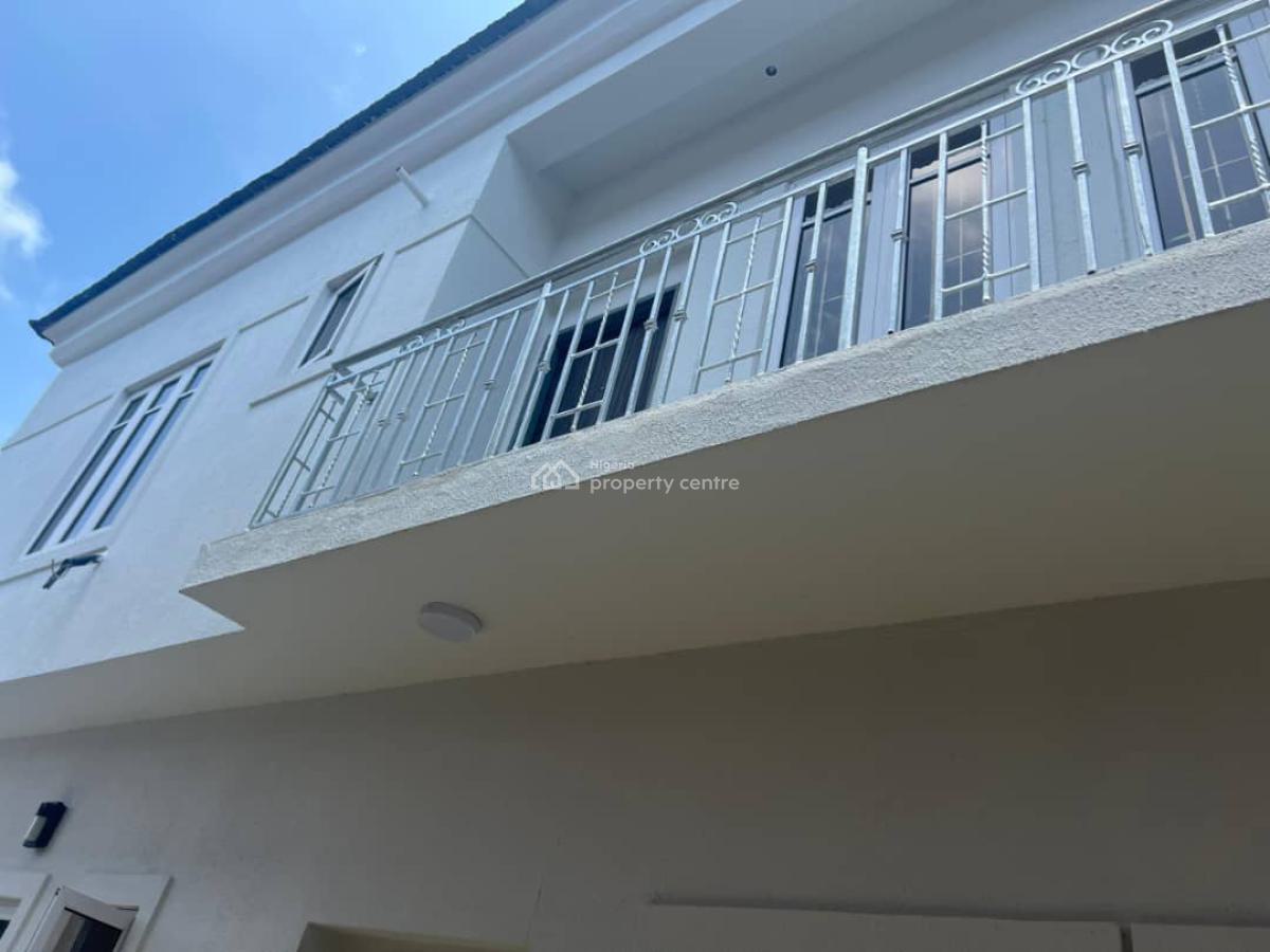 Newly Renovated 2 Bedroom Flat, Off Adewunmi Adebimpe Drive, Lekki Phase 1, Lekki, Lagos, Flat / Apartment for Rent