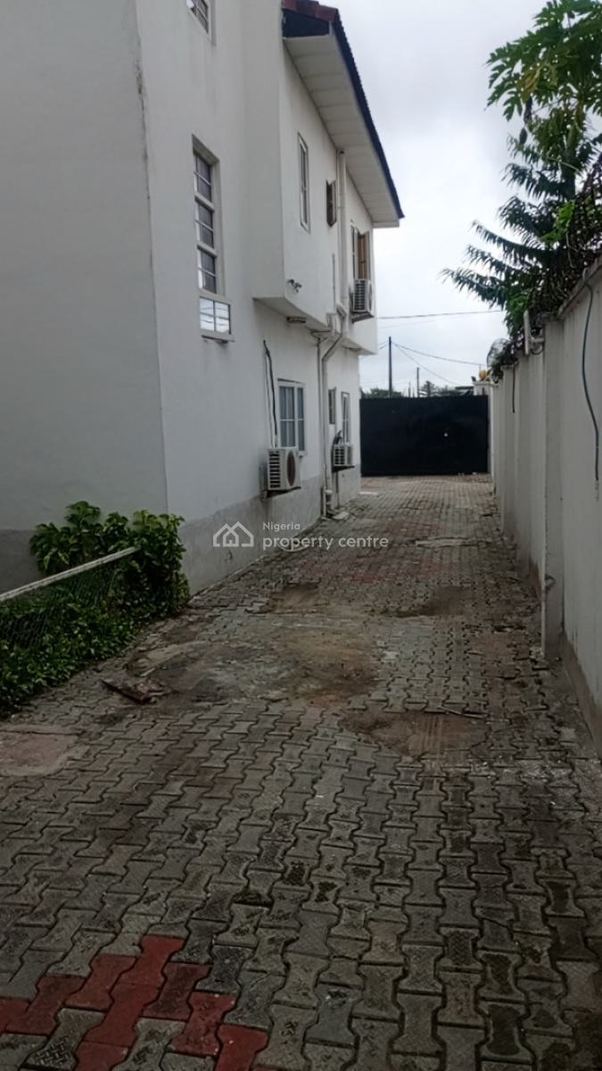 Luxury 2 Bedroom Flat, No14, Road 10, Lekki Scheme 2, Lekki Phase 2, Lekki, Lagos, Flat / Apartment for Rent