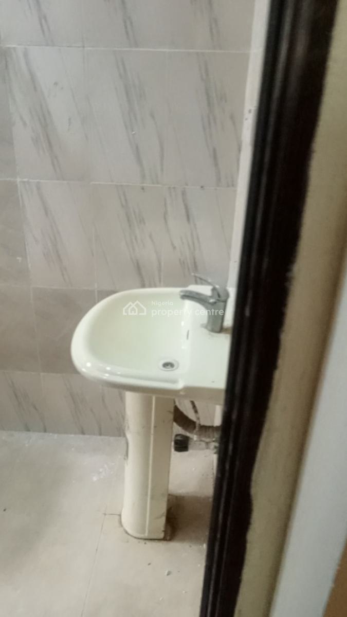 Luxury 2 Bedroom Flat, No14, Road 10, Lekki Scheme 2, Lekki Phase 2, Lekki, Lagos, Flat / Apartment for Rent