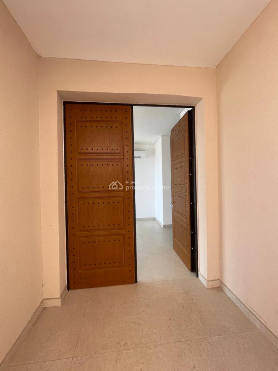 Waterfront 6 Bedroom Mansion in a Mini Estate, Off 3rd Avenue, Banana Island, Ikoyi, Lagos, House for Sale