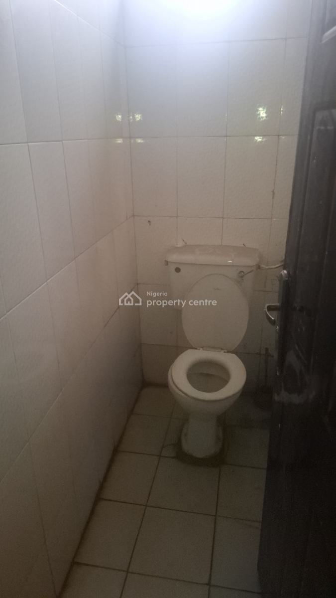3units Office Space, Desalu Street Off Olaleye Str.,, Ebute Metta West, Yaba, Lagos, Office Space for Rent