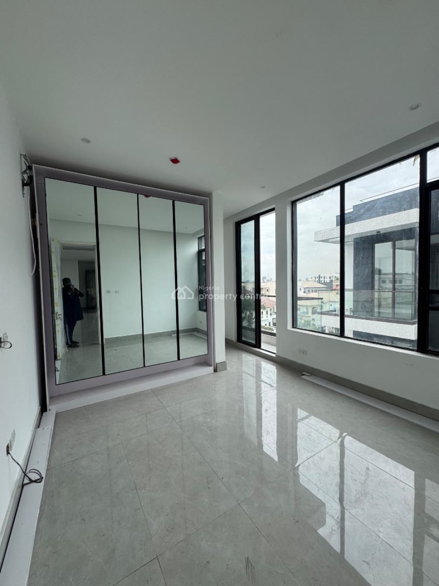 Brand New 3 Bedroom Apartment, Lekki Phase 1, Lekki, Lagos, Flat / Apartment for Rent