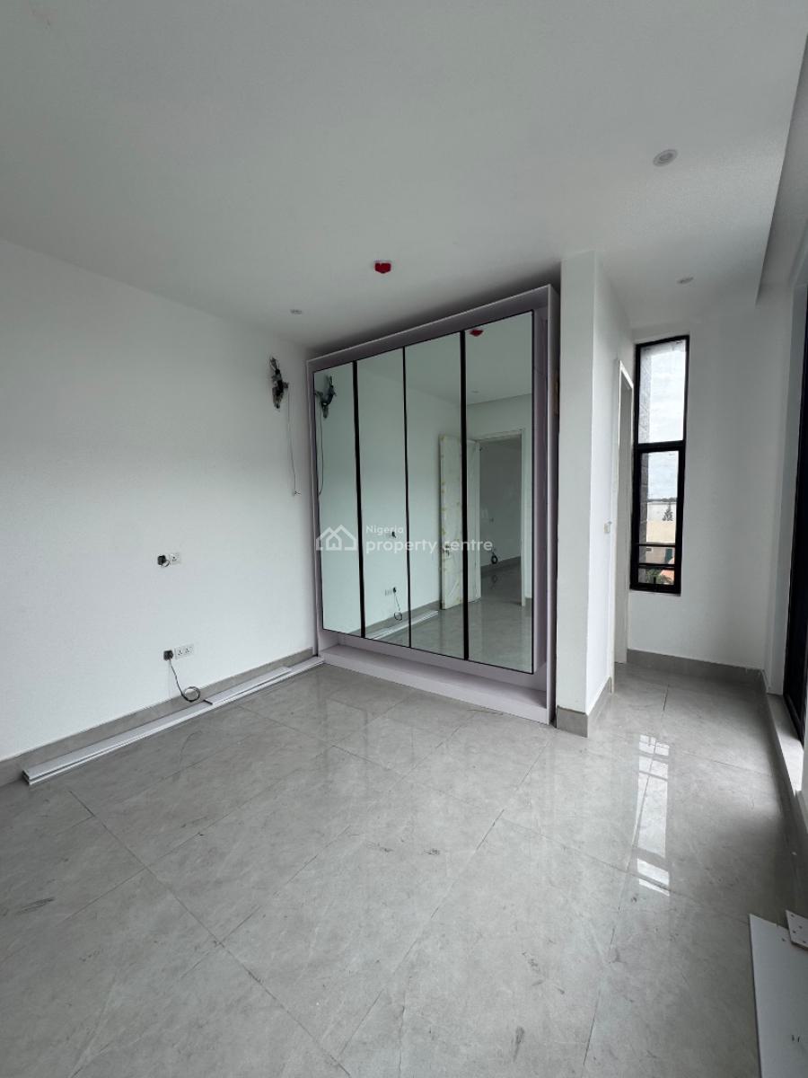 Brand New 3 Bedroom Apartment, Lekki Phase 1, Lekki, Lagos, Flat / Apartment for Rent