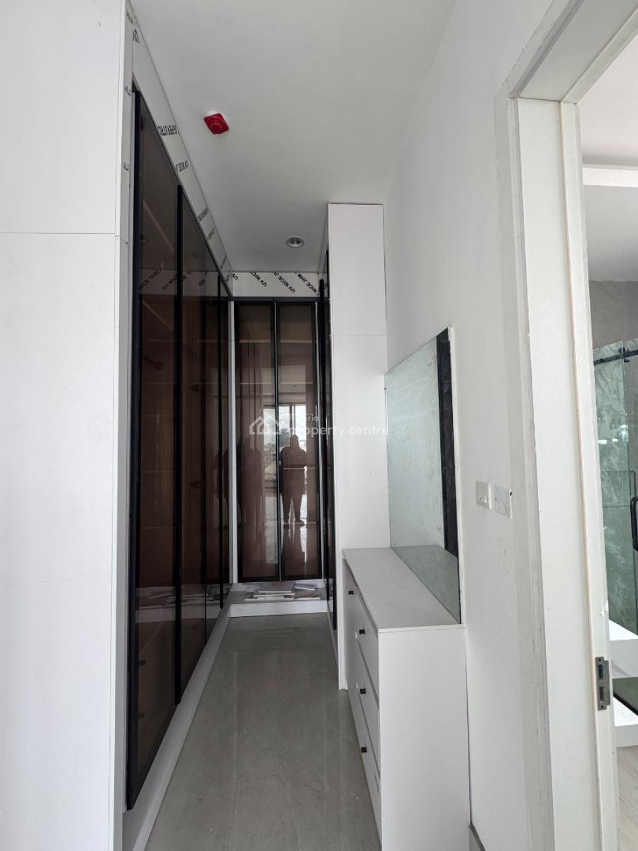 Brand New 3 Bedroom Apartment, Lekki Phase 1, Lekki, Lagos, Flat / Apartment for Rent