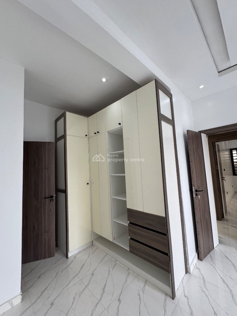 Brand New 3 Bedroom Apartment, Lekki Phase 1, Lekki, Lagos, Flat / Apartment for Rent
