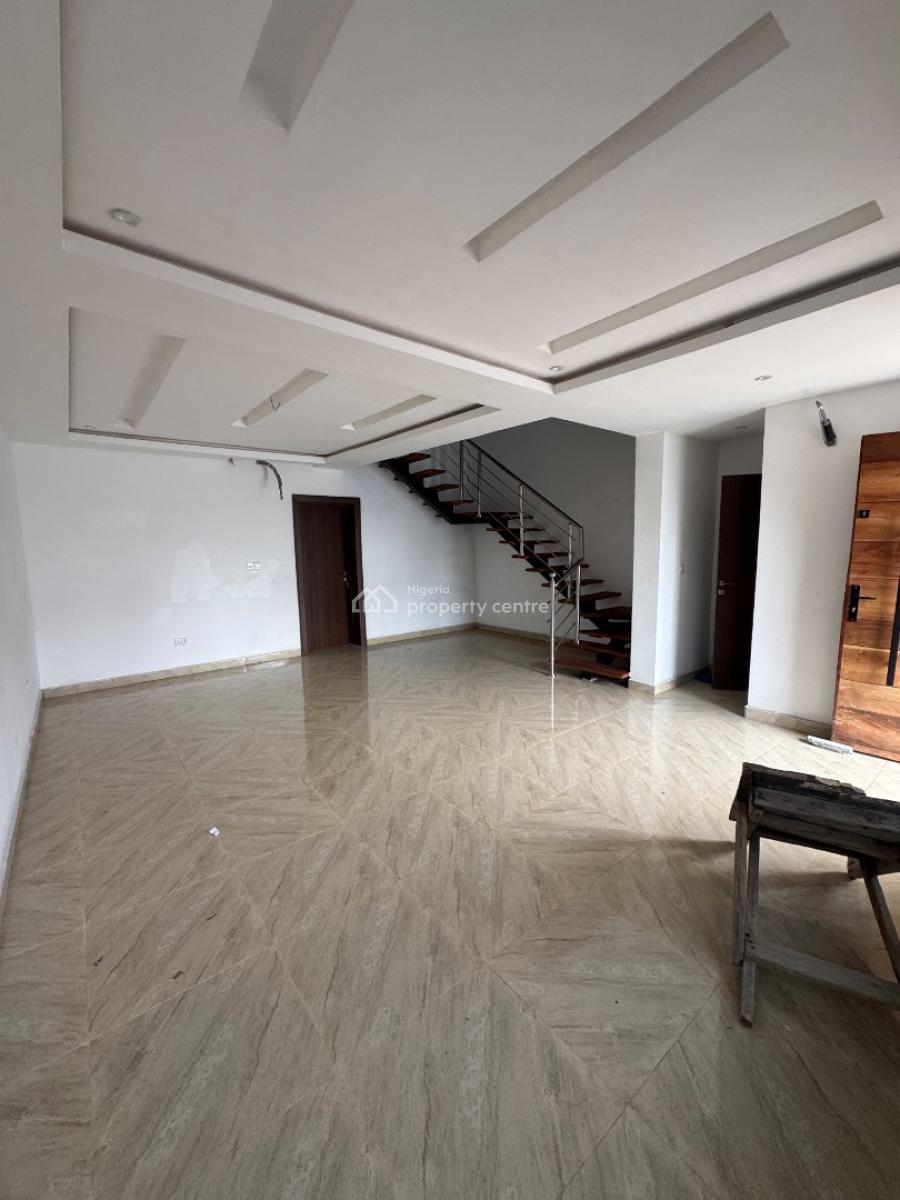 𝐁𝐑𝐀𝐍𝐃 𝐍𝐄𝐖 4 𝐁𝐄𝐃𝐑𝐎𝐎𝐌 𝐓𝐄𝐑𝐑𝐀𝐂𝐄 𝐃𝐔𝐏𝐋𝐄𝐗, Lekki Phase 1, Lekki, Lagos, Terraced Duplex for Rent