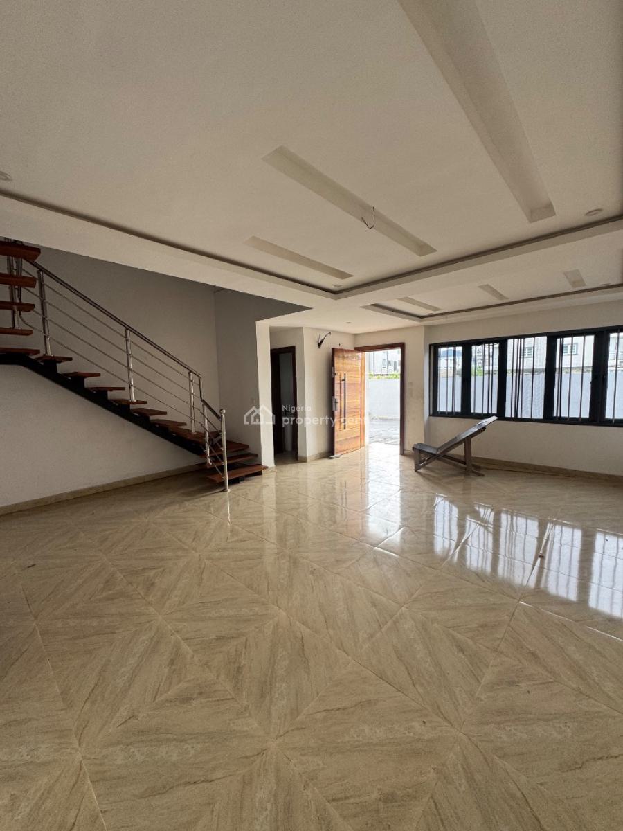 𝐁𝐑𝐀𝐍𝐃 𝐍𝐄𝐖 4 𝐁𝐄𝐃𝐑𝐎𝐎𝐌 𝐓𝐄𝐑𝐑𝐀𝐂𝐄 𝐃𝐔𝐏𝐋𝐄𝐗, Lekki Phase 1, Lekki, Lagos, Terraced Duplex for Rent