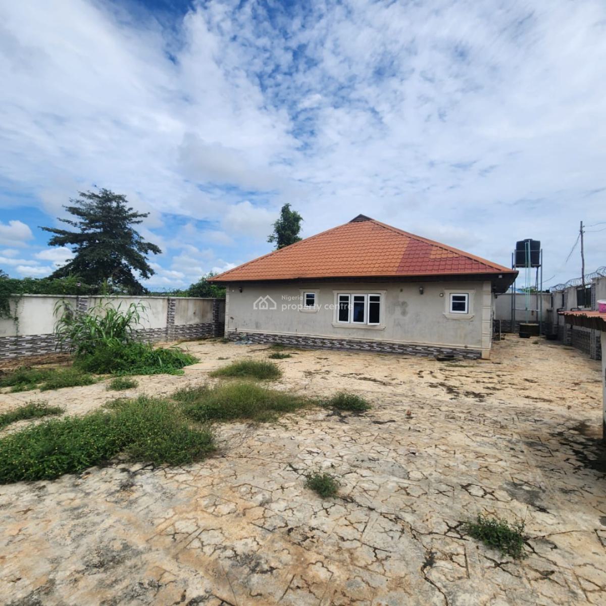 Standard 3 Bedrooms Bungalow, Omi Adio, Ibadan North, Oyo, Detached Bungalow for Sale