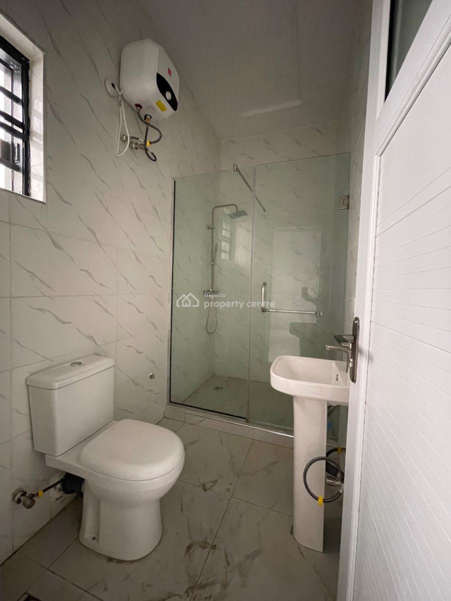 Exquisite 3 Bedrooms Apartment in a Serene Neighborhood, Off Masha, Surulere, Lagos, Flat / Apartment for Sale