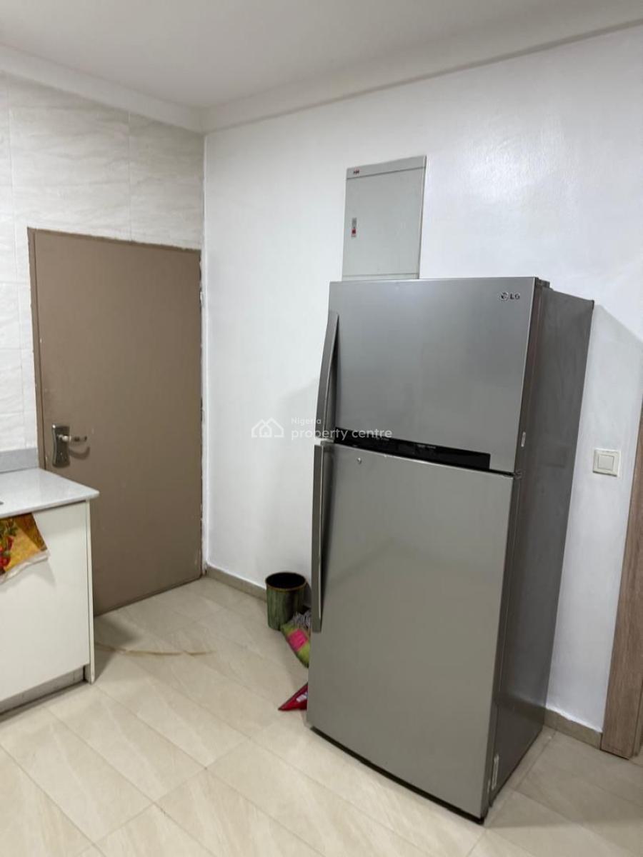 3 Bedroom Tenanted Flat, Lekki Phase 1, Lekki, Lagos, Flat / Apartment for Sale