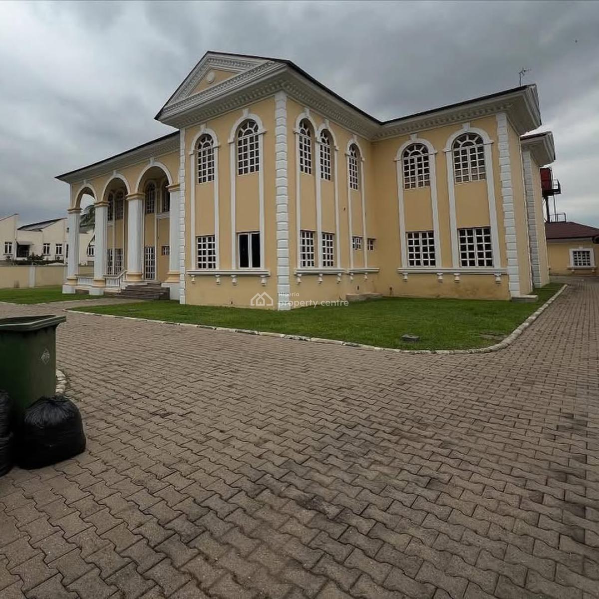 Massive 7 Bedroom Detached Duplex 3 Rooms Bq and 2 Bedroom Guest Chalet, Jabi, Abuja, Detached Duplex for Sale