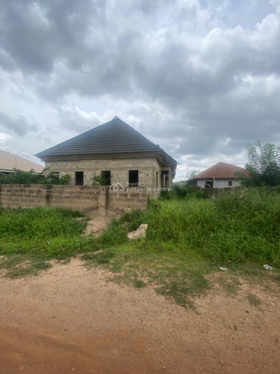 4 Uncompleted Units of 2-bedrooom Block of Flat, Bethel Estate, Oba-ile, Akure, Ondo, Flat / Apartment for Sale