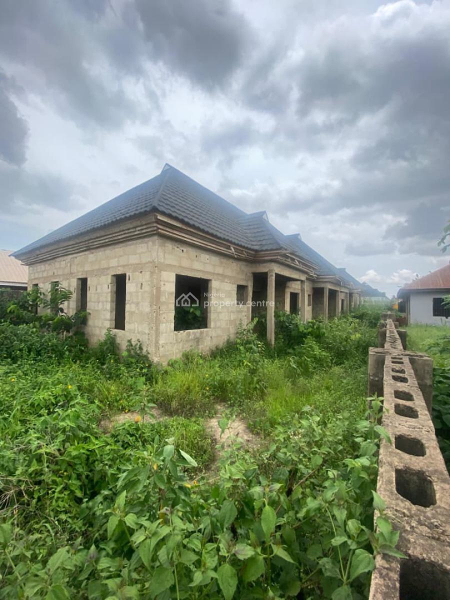 4 Uncompleted Units of 2-bedrooom Block of Flat, Bethel Estate, Oba-ile, Akure, Ondo, Flat / Apartment for Sale