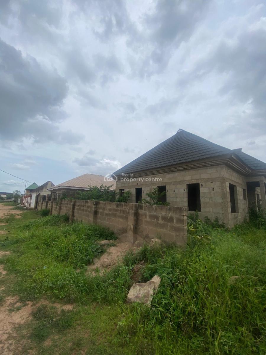 4 Uncompleted Units of 2-bedrooom Block of Flat, Bethel Estate, Oba-ile, Akure, Ondo, Flat / Apartment for Sale