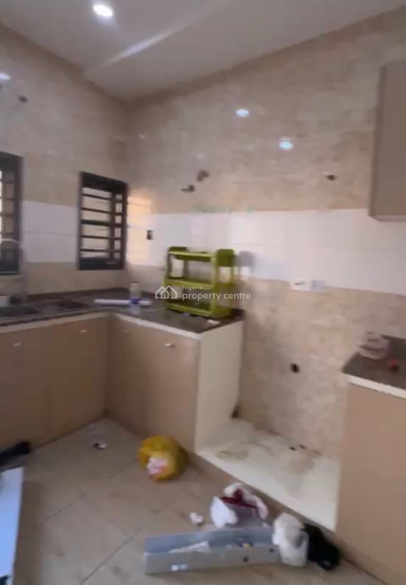3-bedroom Apartment, Gilmore, Jahi, Abuja, Flat / Apartment for Rent