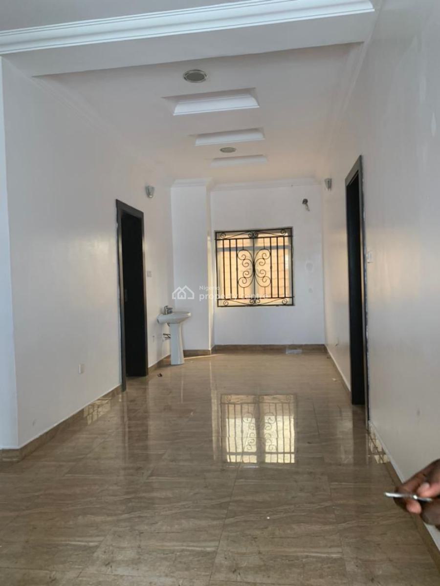 Serviced 3 Bedroom Apartment with a Room Bq, Agungi L, Lekki, Agungi, Lekki, Lagos, Flat / Apartment for Rent