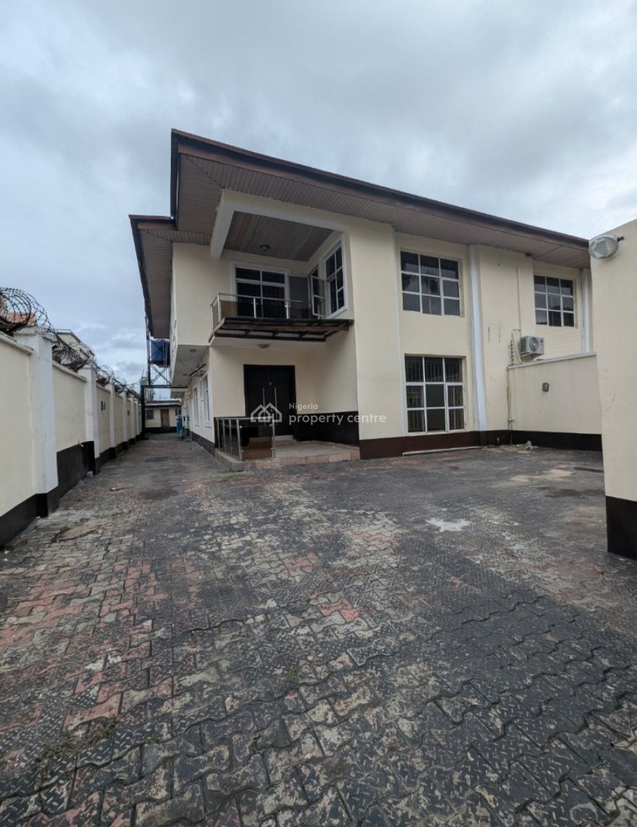 10-room+bq Duplex, Lekki Phase 1, Lekki, Lagos, Semi-detached Duplex for Rent