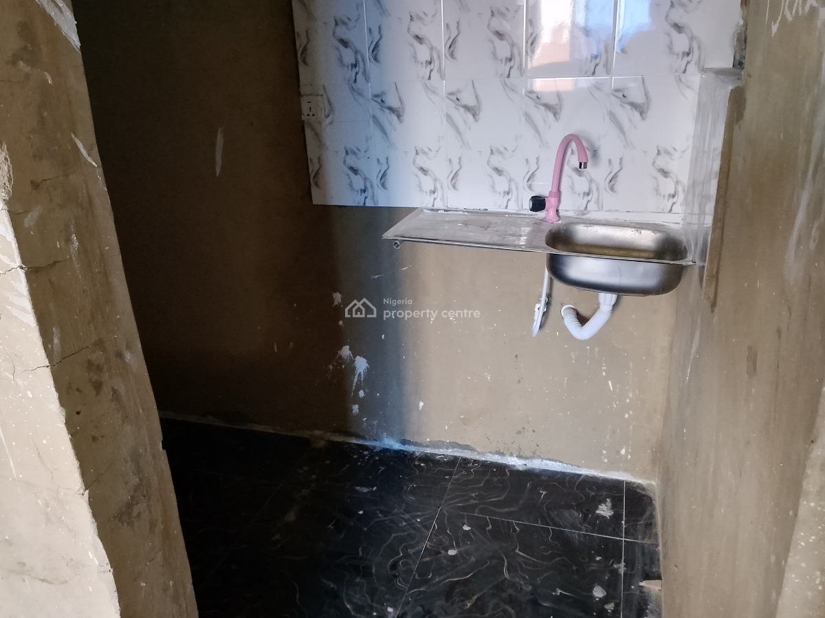 Newly Built Luxury Mini Flat, Off Hughes Avenue, Alagomeji, Yaba, Lagos, Mini Flat (room and Parlour) for Rent